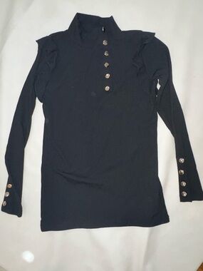 Milan Kiss Long Sleeve Button Detail Top in Black